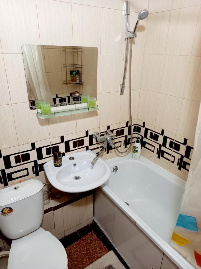 Квартира На Набережной Almaty Extérieur photo