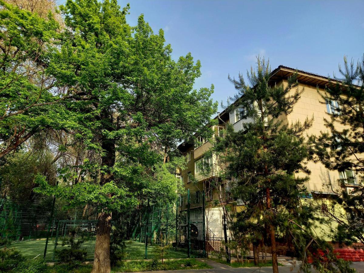 Квартира На Набережной Almaty Extérieur photo